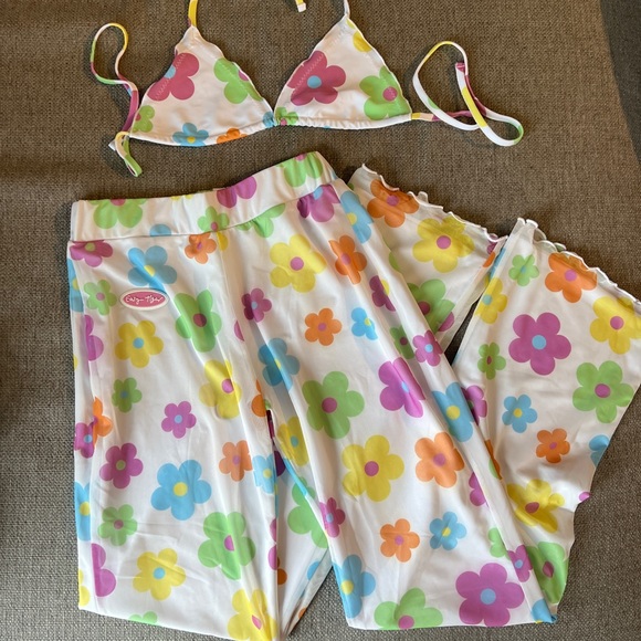 iHeartRaves Tops - EasyTiger bell bottoms & triangle top SET